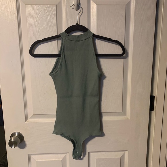 XS Francescas one piece - Picture 2 of 3